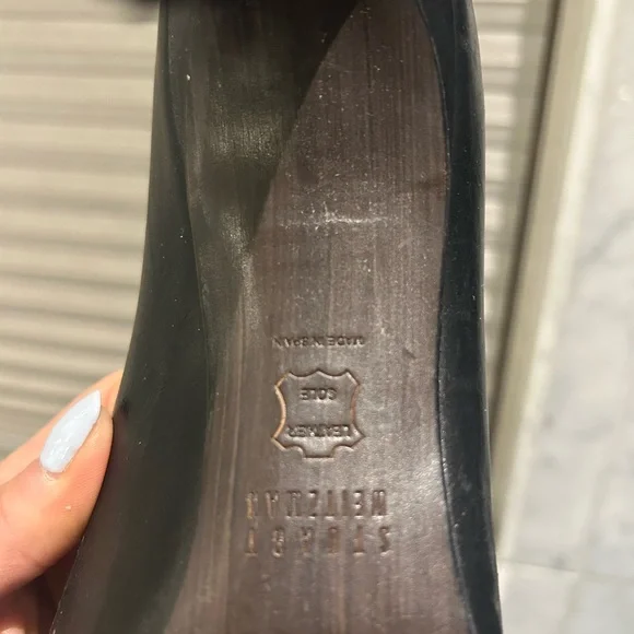 Stuart Weitzman Black classic Pointed Heels - Picture 5 of 5